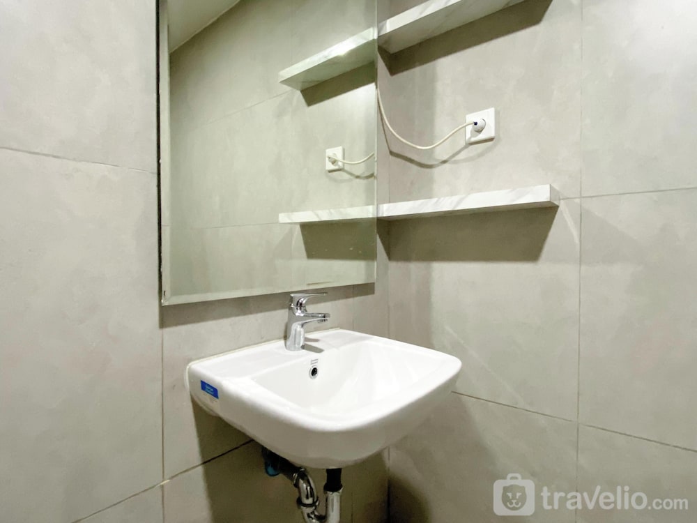 Homey And Warm Studio Pollux Chadstone Apartment