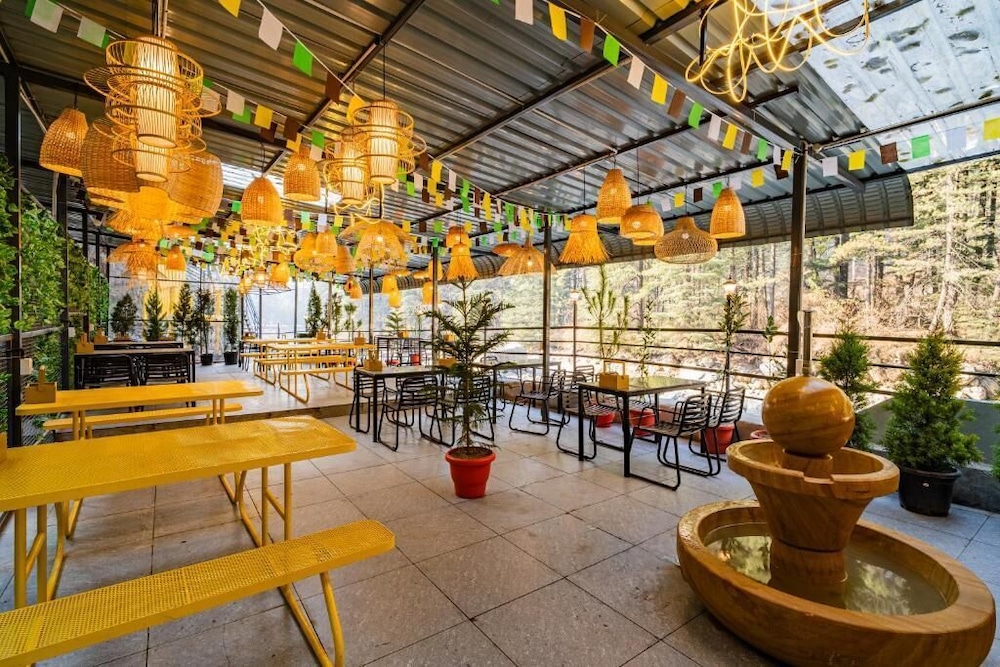 The Hosteller Kasol, Riverside