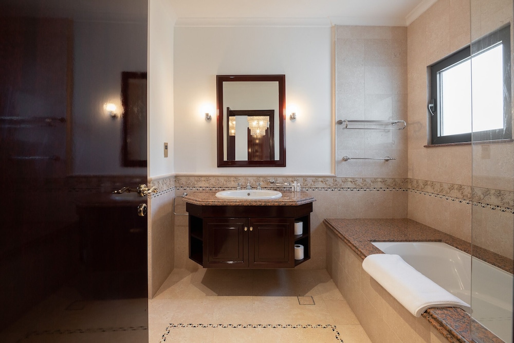 Beachfront Signature Villa - Mint Stay