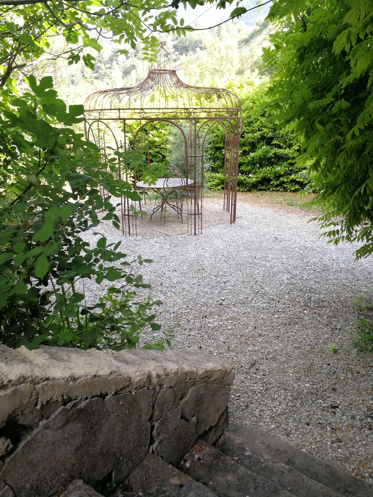 Photo 46