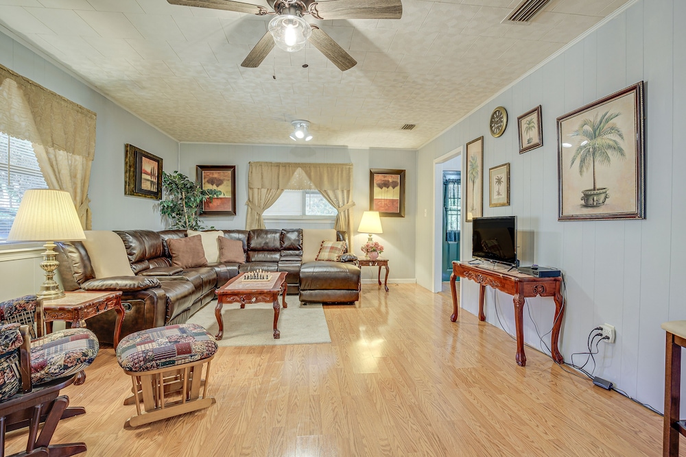 Peaceful Alabama Vacation Rental w/ Large Deck view 5