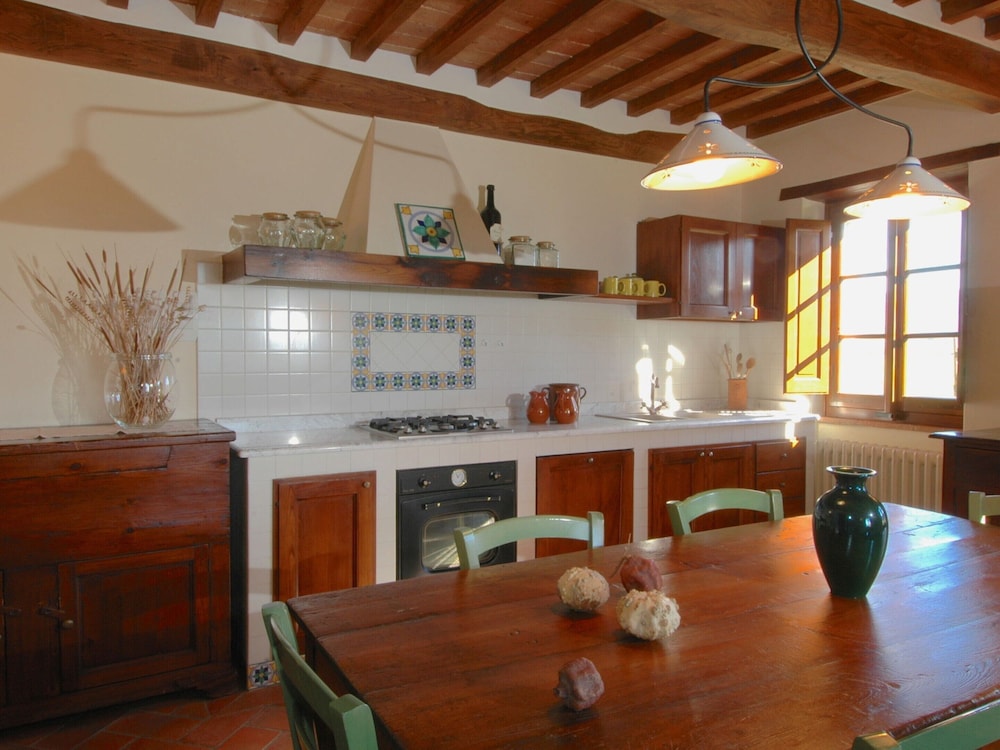 Cortona Vacations - Agriturismo Near Cortona With Swimming Pool - Property Image 46