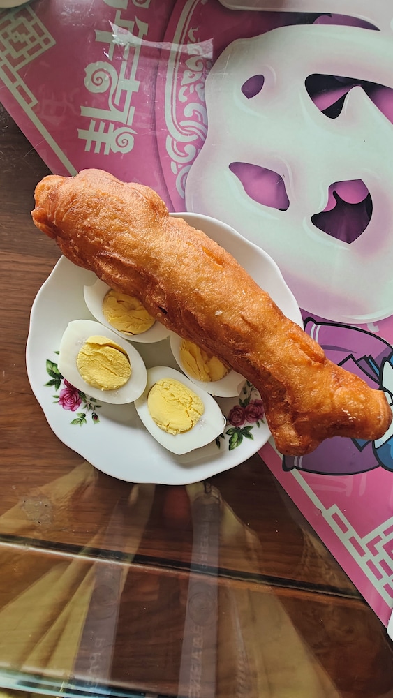 Mommy's home with breadfast and more