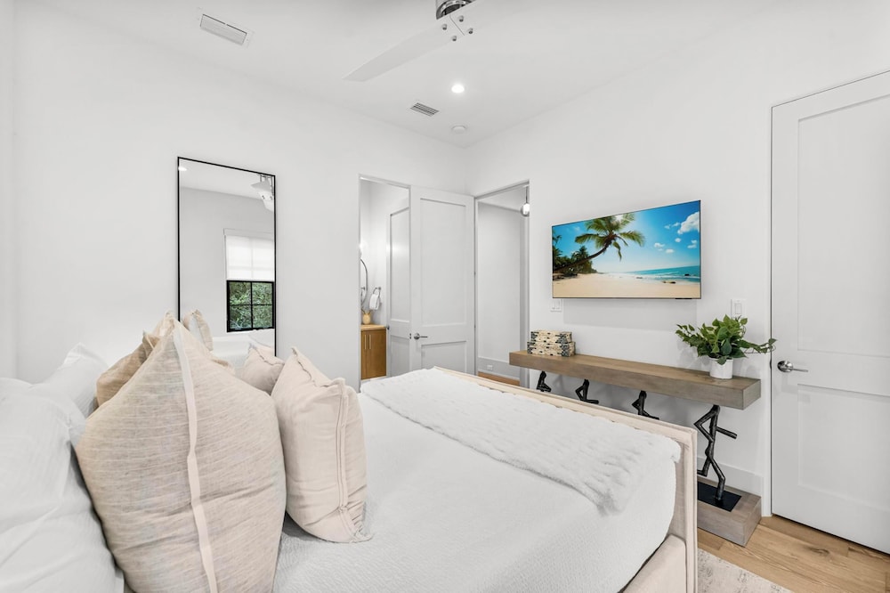 30A Beach House - Mia's Beach House