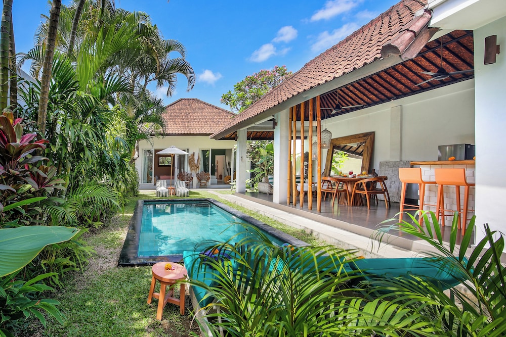 Villa Anouk view 3