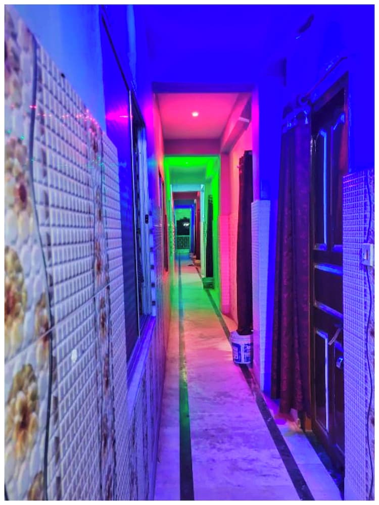 HOTEL MILANNN GUEST HOUSE