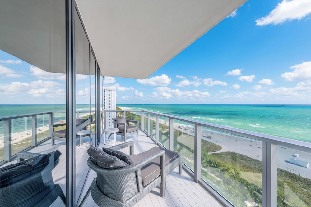 Luxury Vacation Rentals in South Beach by LRMB