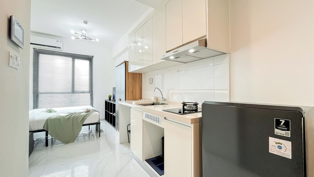 Homey Studio At Sky House Alam Sutera Apartment