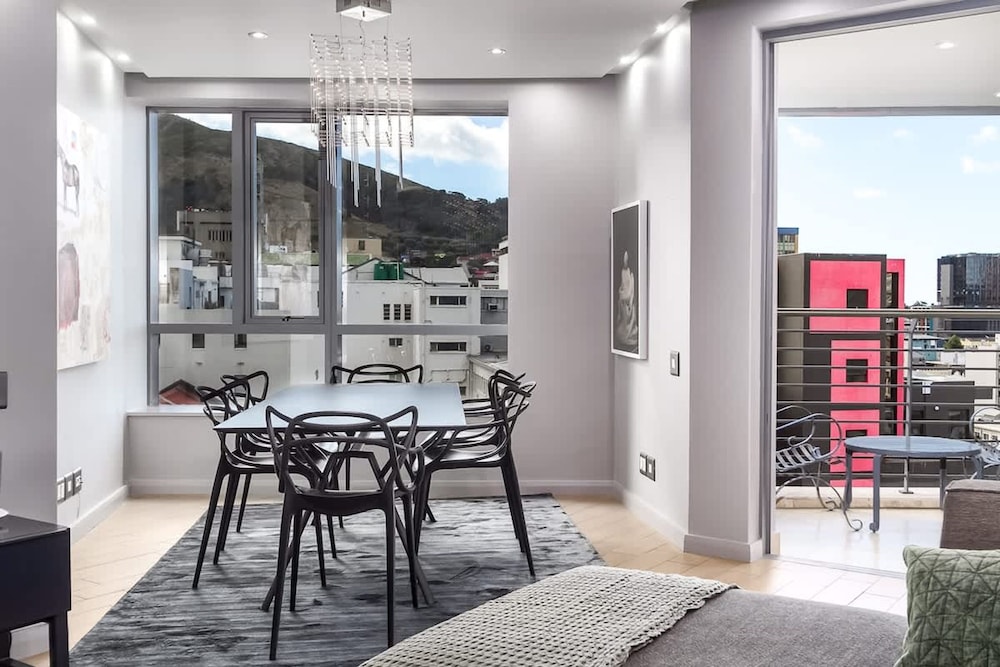 Art Apartment 1304 in Cape Town