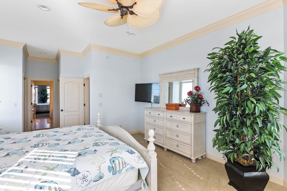 Permuda Private Island by Topsail Realty