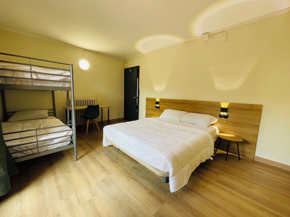 Cubez Hostel Viladrau