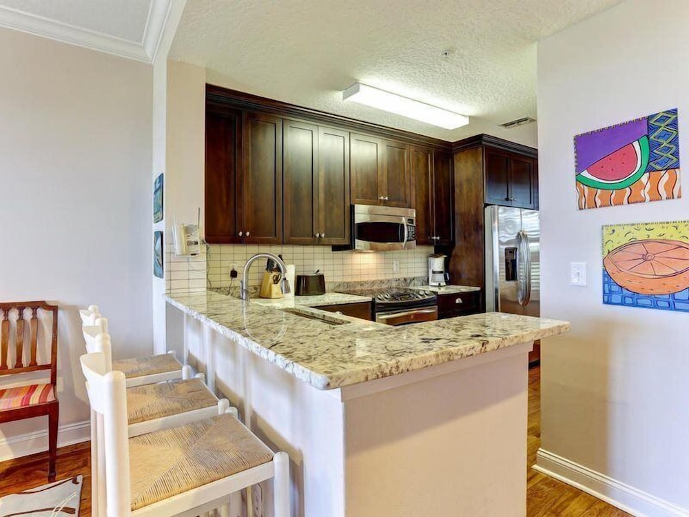 4-ocean-place view 4