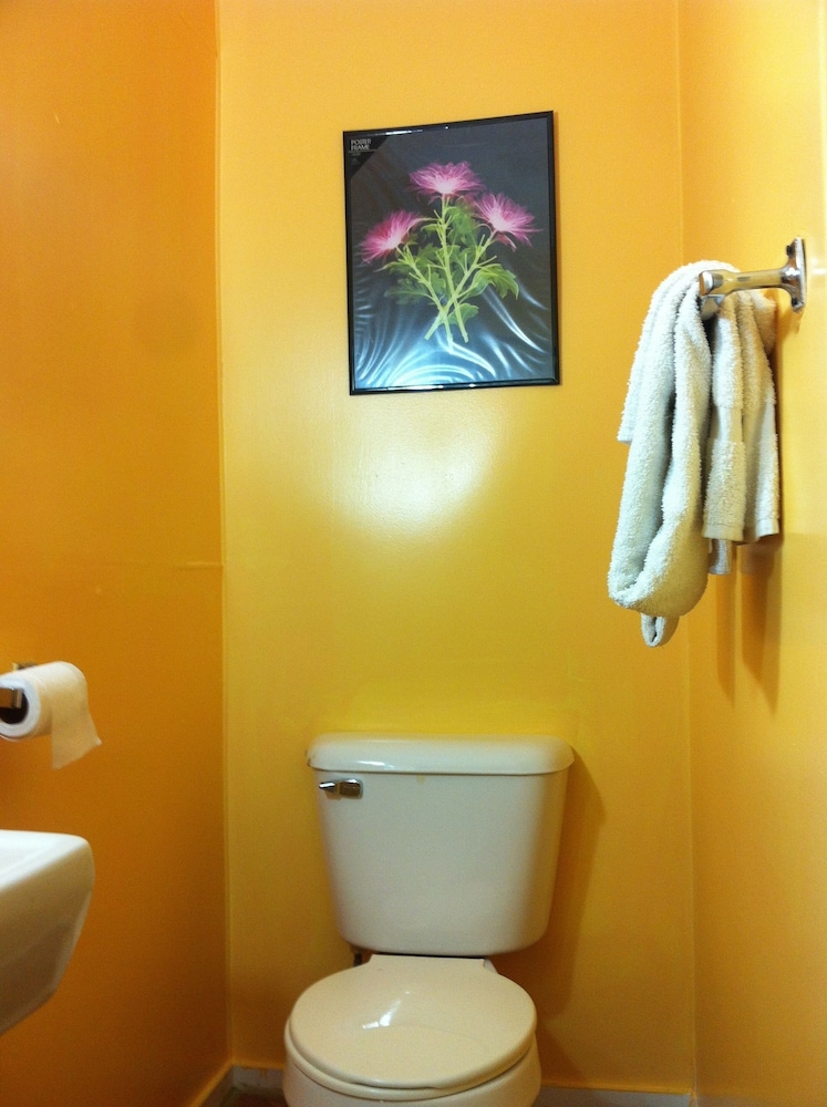 Green Crest Motel