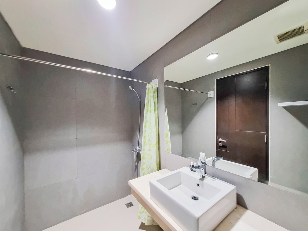 Comfy And Enjoyable Studio At Patraland Amarta Apartment