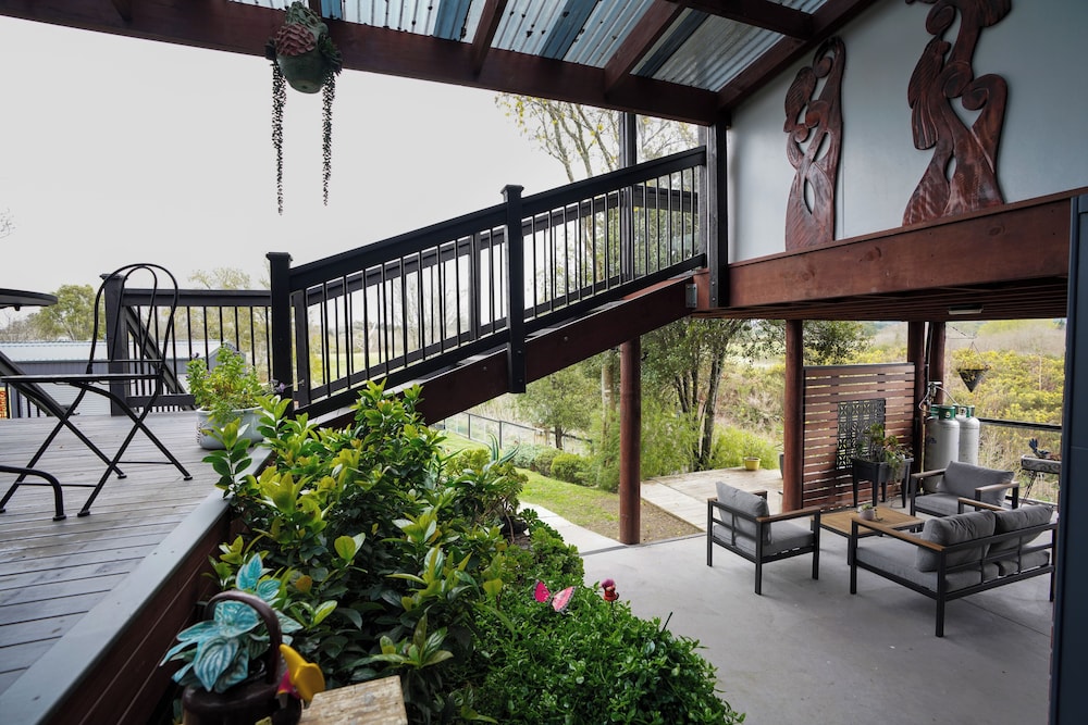 Kiwi Retreat By Aotearoa Escapes