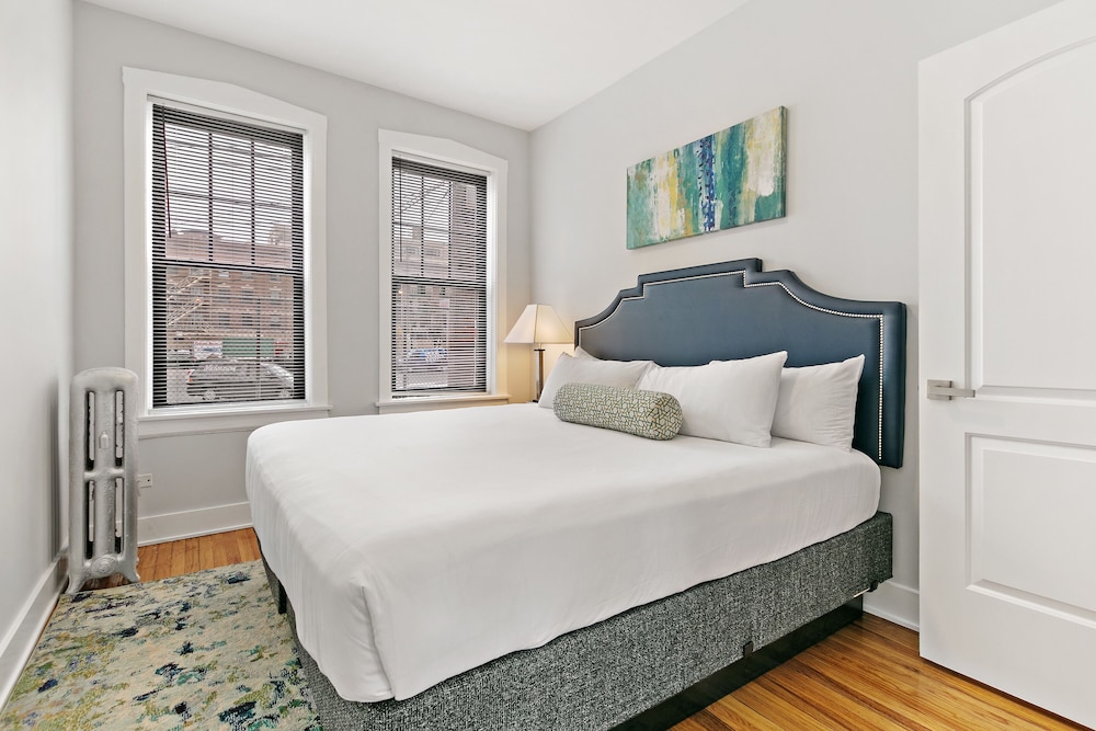 Central 1BR Retreat - Belmont E1