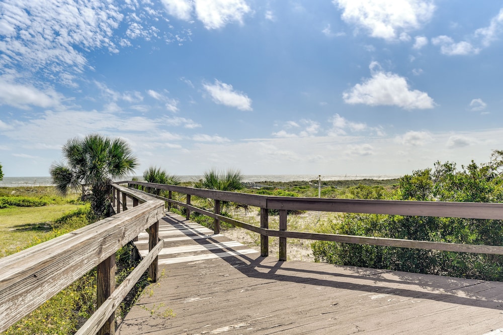 Walk to Ocean: Unit w/ Deck in Fernandina Beach!
