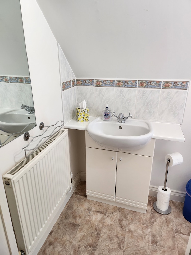 Marlborough Vacations - Beautifully Set 3-bed Cottage in Marlborough - Property Image 8