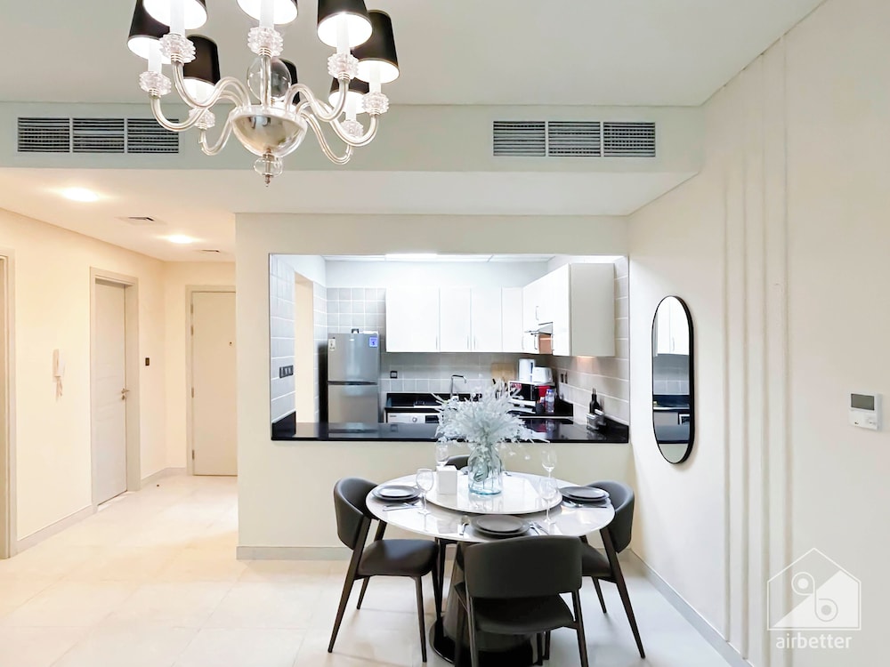 Your Perfect Meydan Getaway: 1B Polo Residence C3