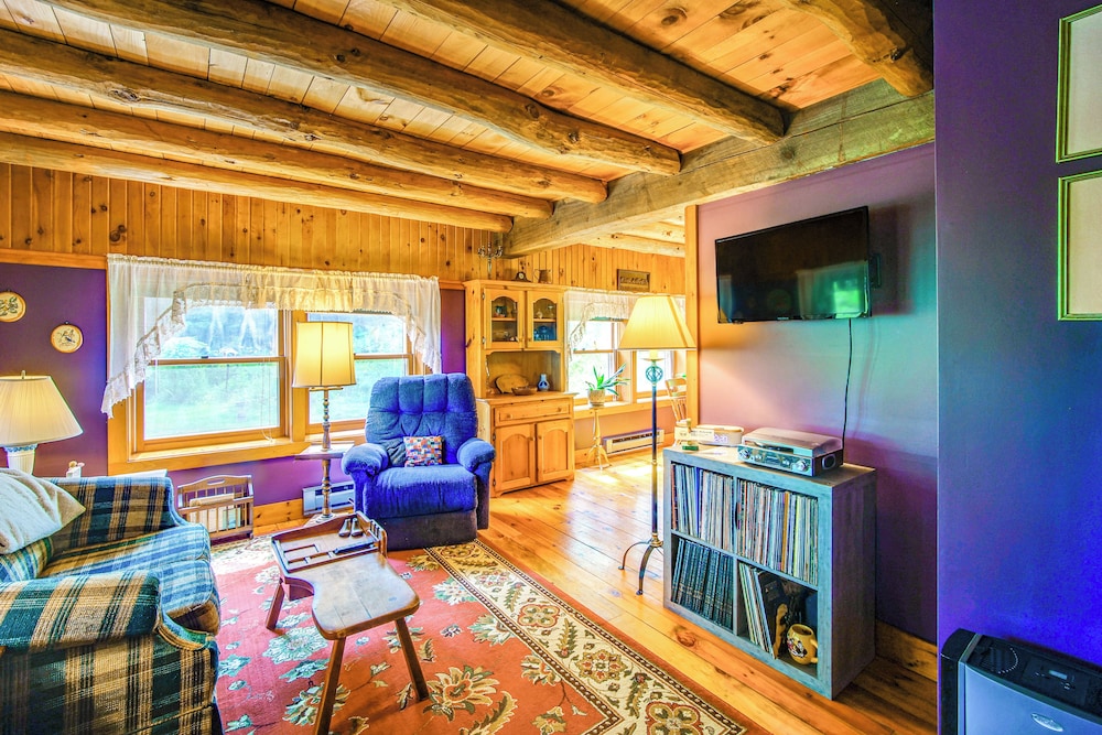 Forest Hideaway in Plainfield: Hike, Paddle & Ski
