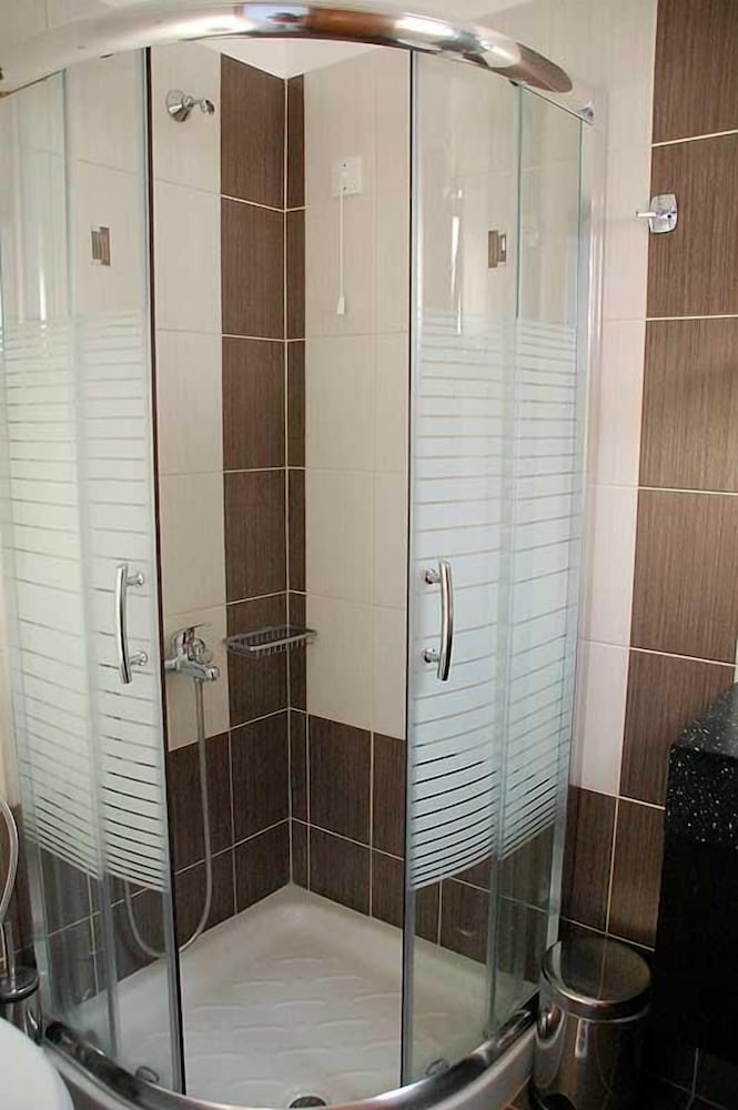 Paralia Rooms