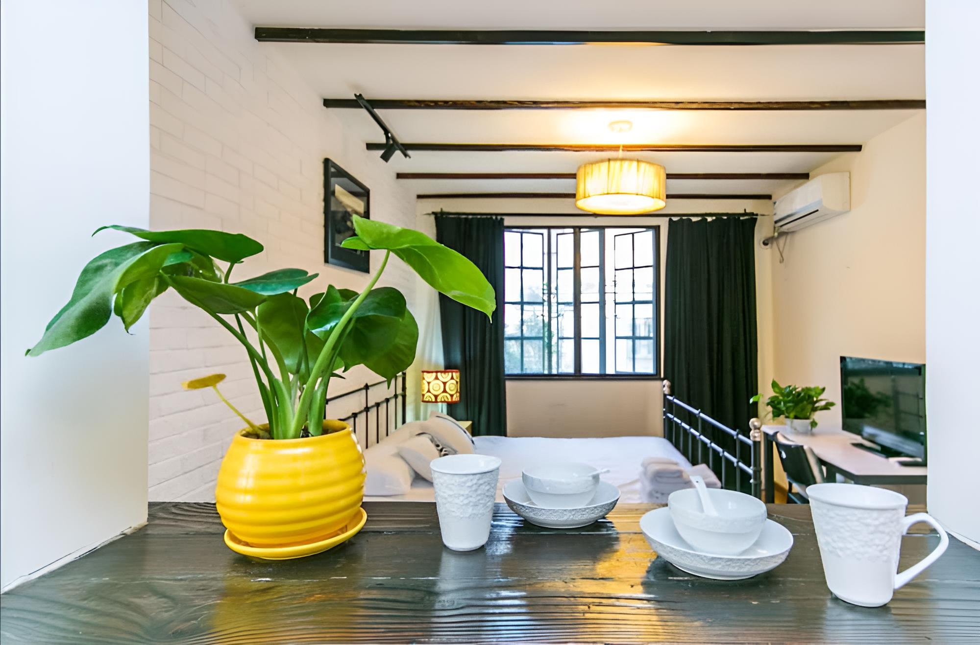 Shanghai Yanshe Huashan Road Branch