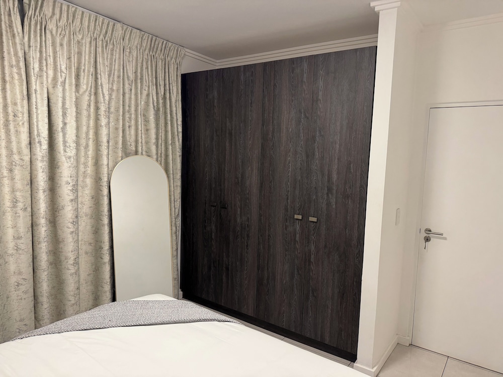 2BR-2BA - Rivonia Residence 1