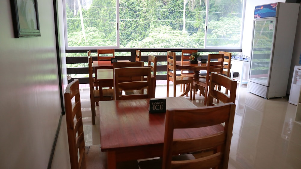 Lolo Panding Inn