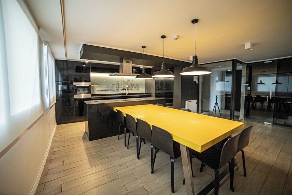Bucarest Apartments by Andes STR