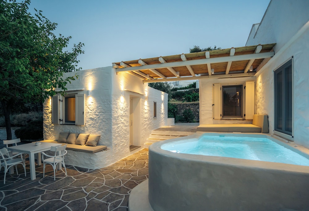 Rabagas Suites