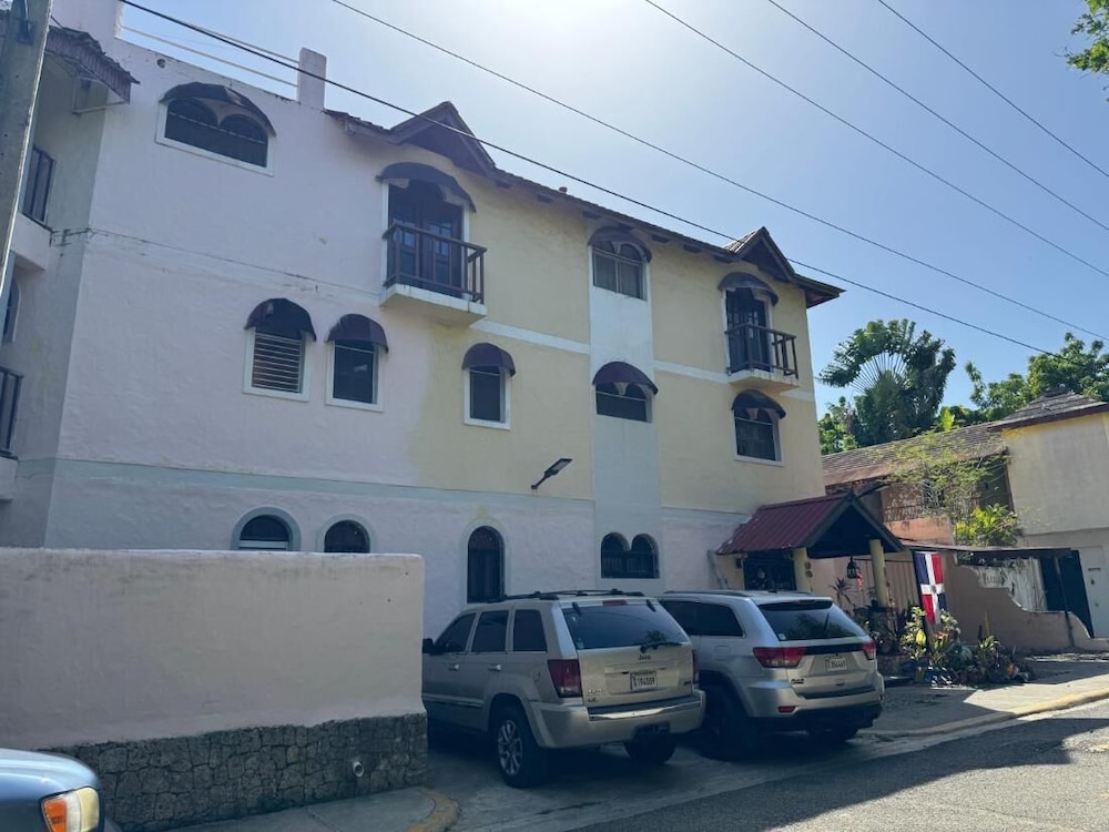 Cozy Apartment 2 min to Cabarete Beach, Rooftop