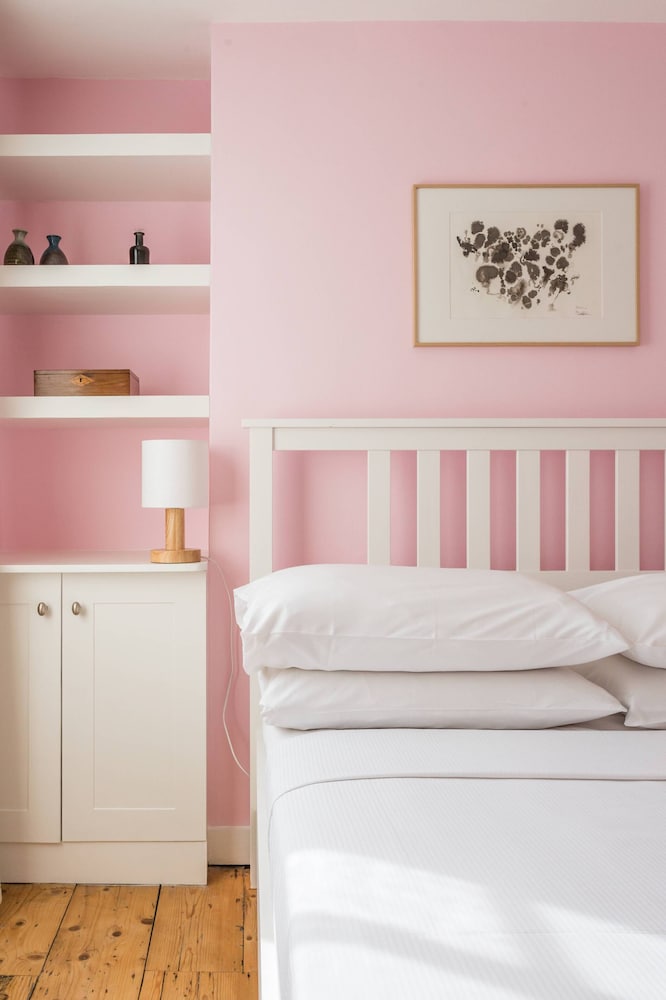 Linhope Street by Onefinestay