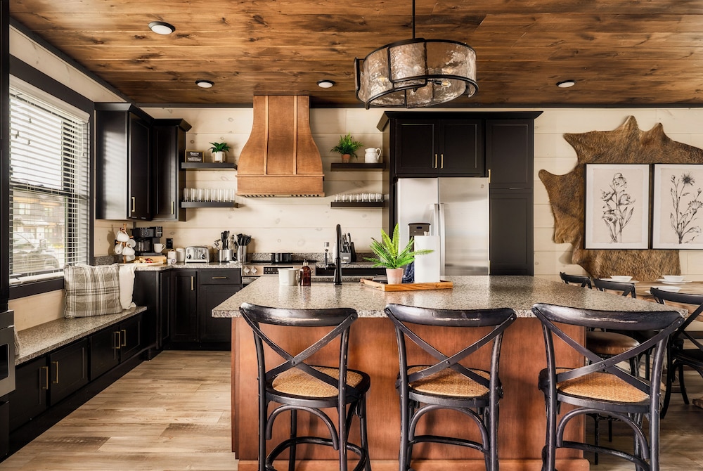 Cozy Cub Luxury Cabin Pigeon Forge