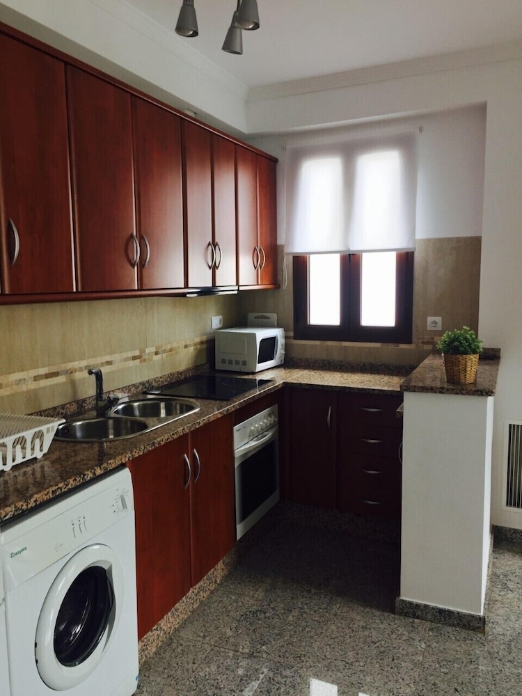Apartamentos El Burgo photo 3