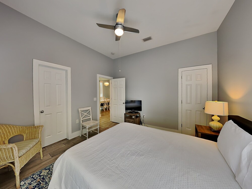 A Sun of a Beach by Southern Vacation Rentals view 3