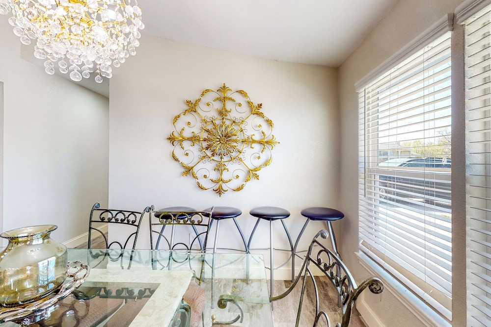 Lake Tawakoni Thrills - Cozy Home!