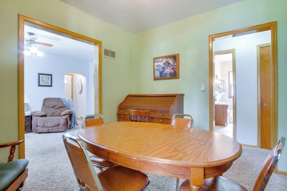 Deck & Spacious Yard: Family Home in Rock Rapids!