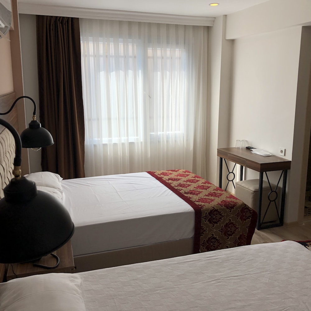 The Reina İstanbul - Image 33