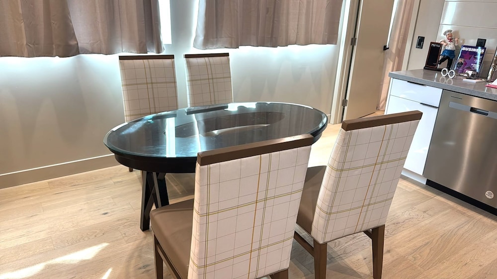 Premier Apts in Vibrant Downtown LA
