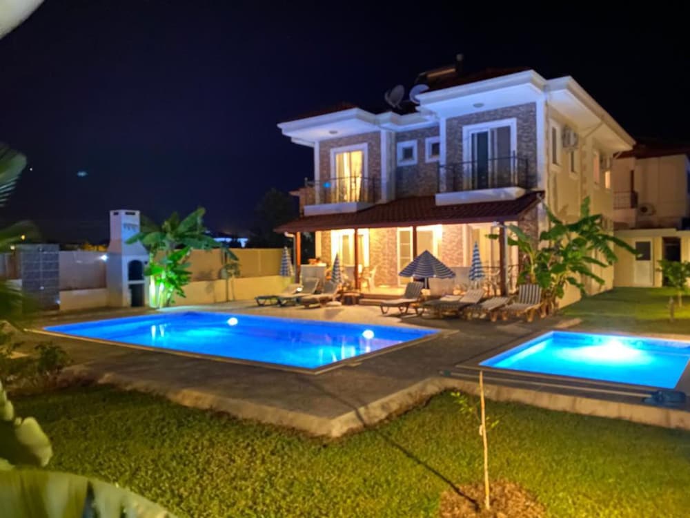 Remarkable 4-bed Villa Tasgin 2 Pools view 5