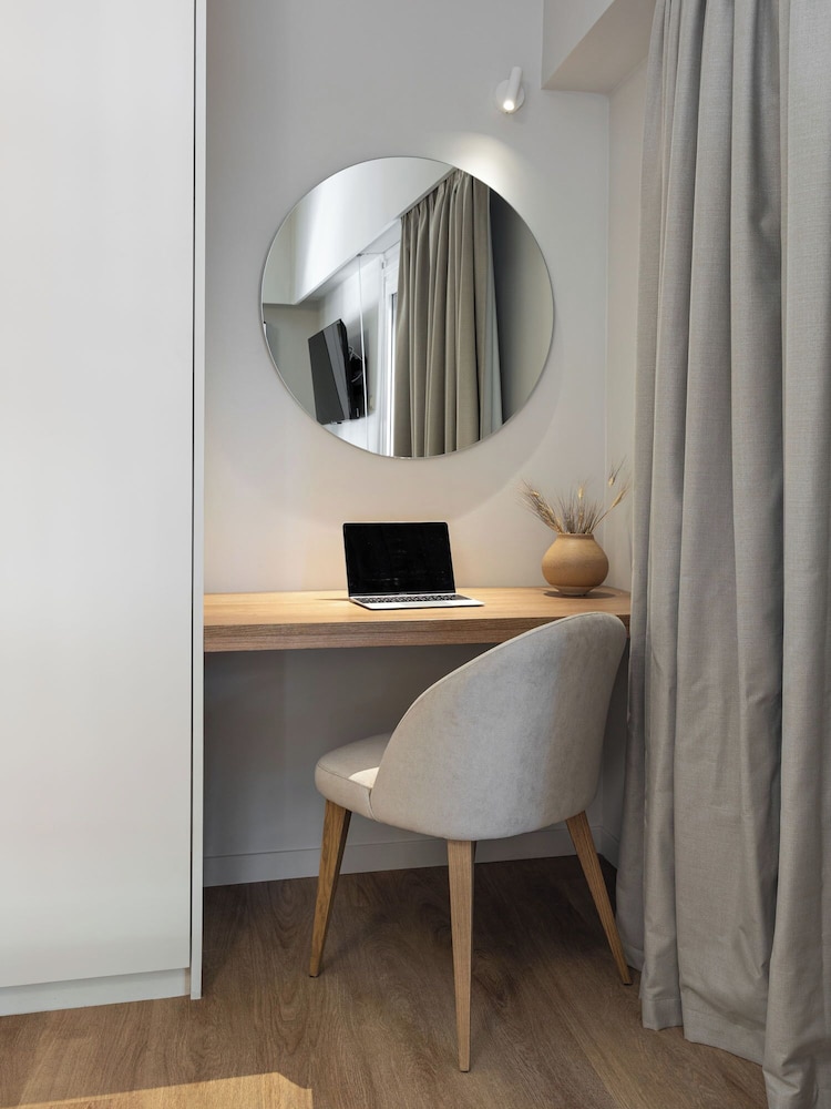 The Beehive Apartments
