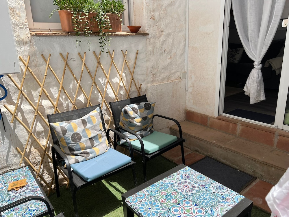 Lovely 4-bed Cottage in Las Chapas Marbella
