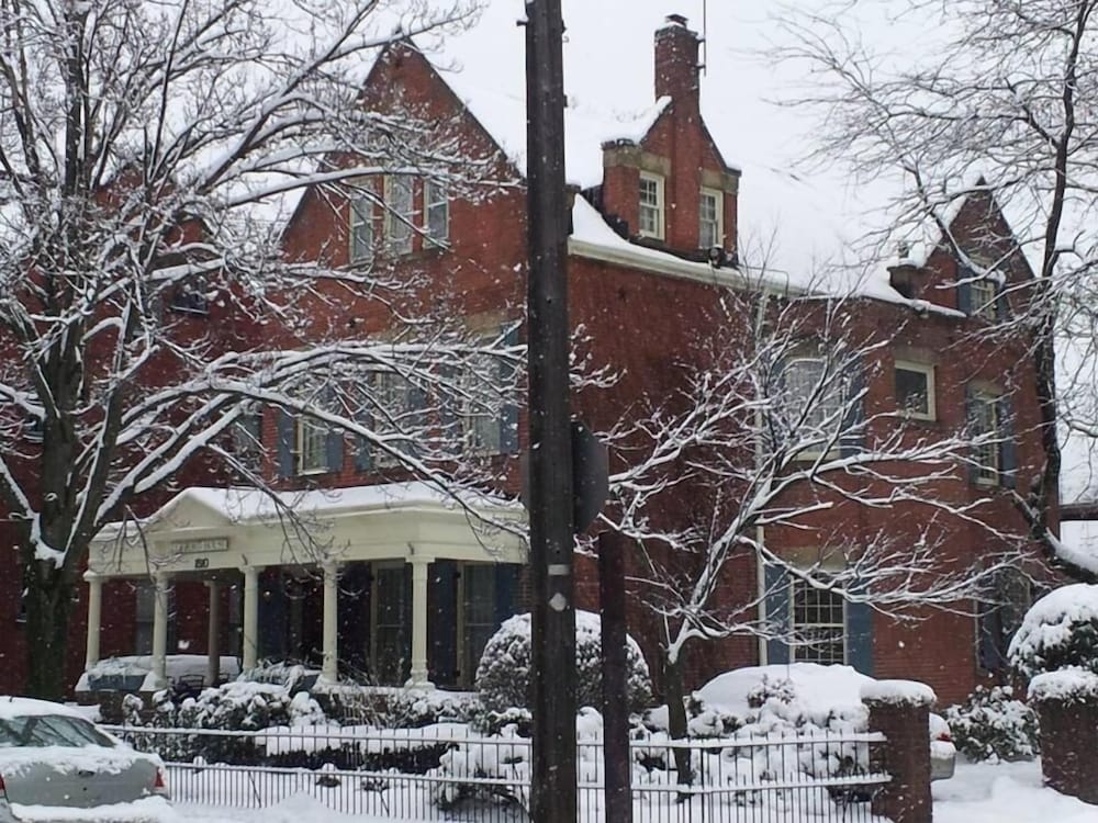 Clifford House Private Home Bed & Breakfast