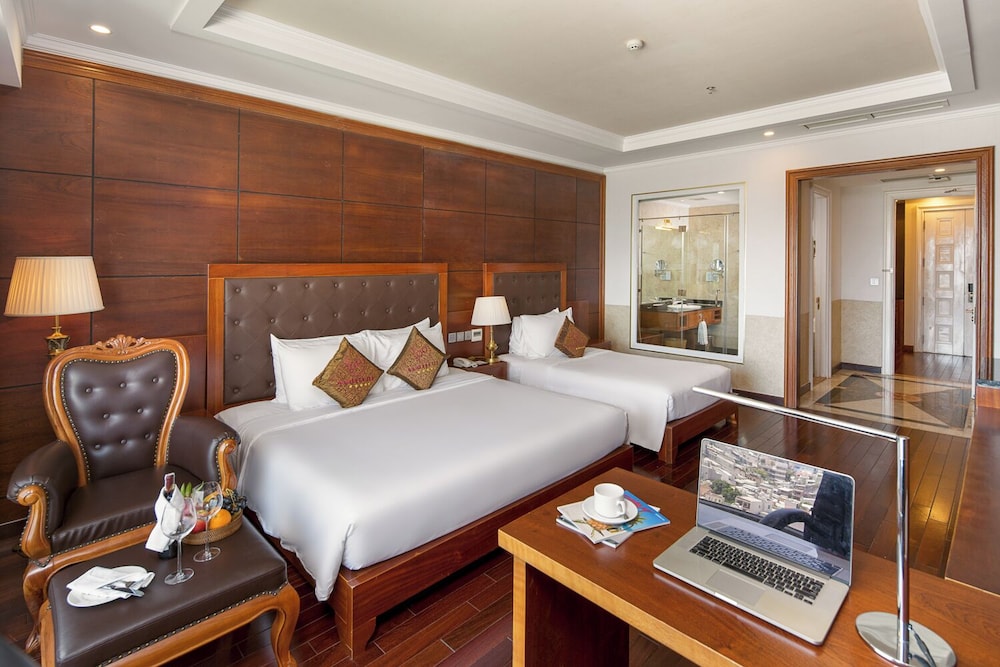 Luna Hotel Duy Xuyen