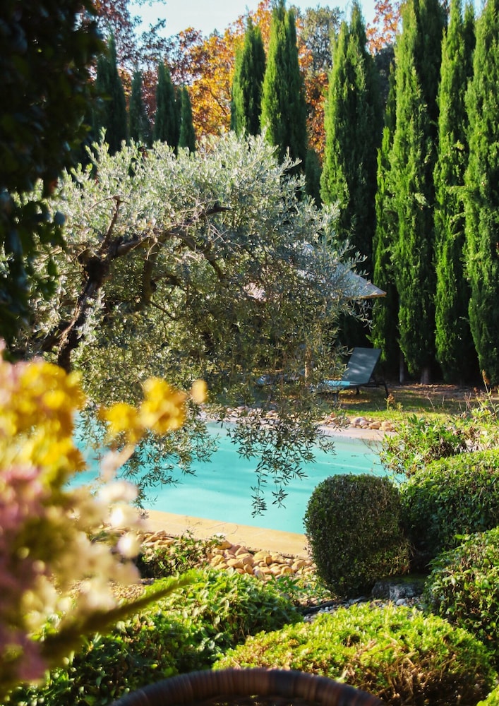 Le Mas Ela a Your Family Haven With Private Pool