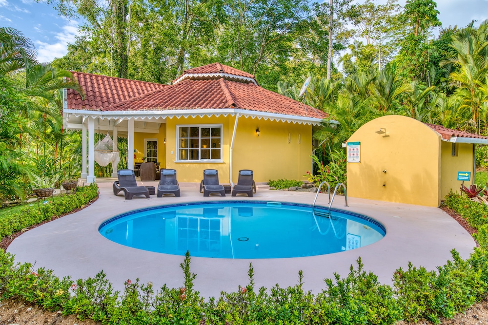 Lomas del Caribe