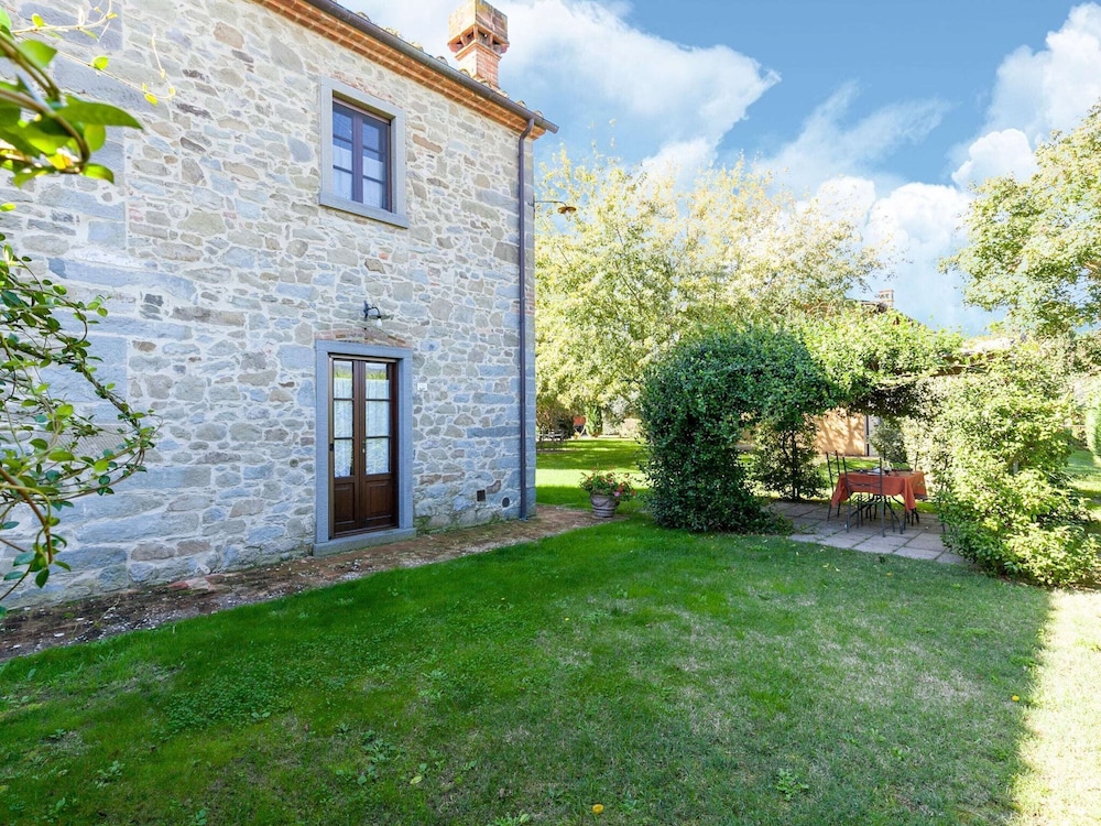 Well Kept Apartment near Cortona view 2