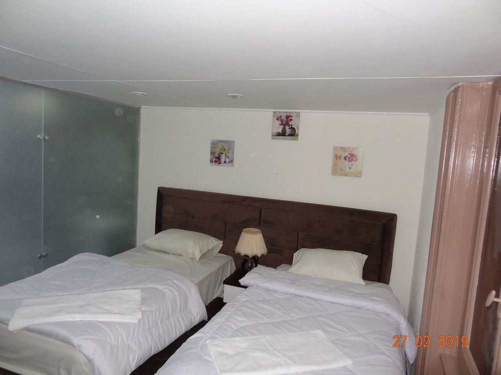 Gardenia Hotel - Hostel