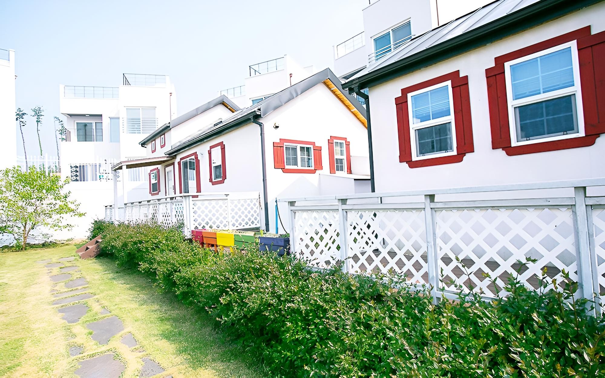 Jeju Zamong & Sarangchae Guesthouse view 2