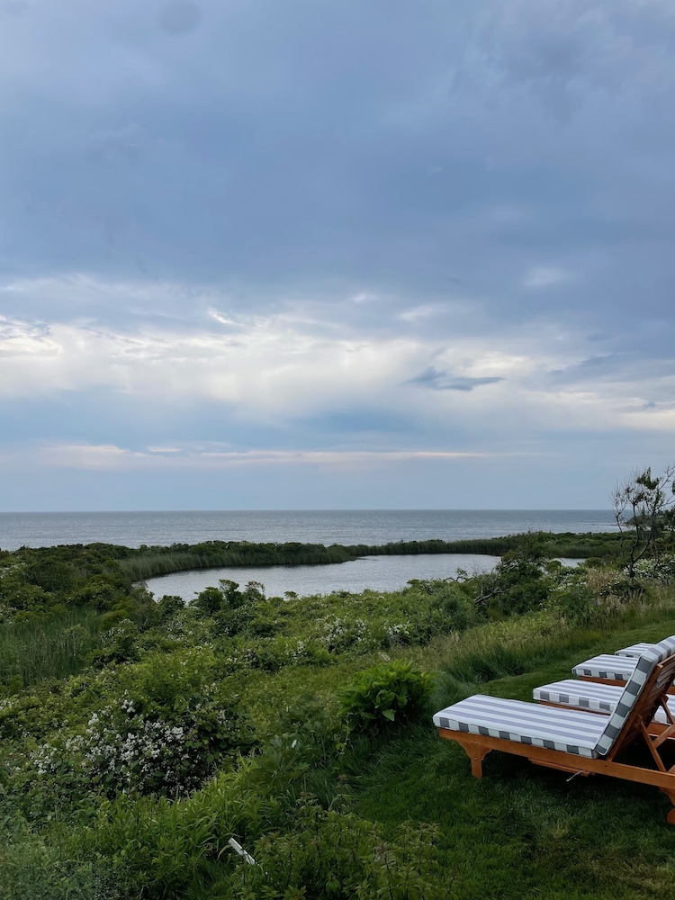 Sea Breeze Inn